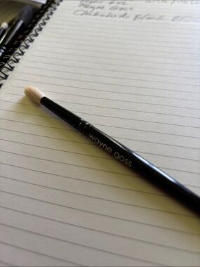 Wayne Gosd No.19 Tapered Blending Eye Brush